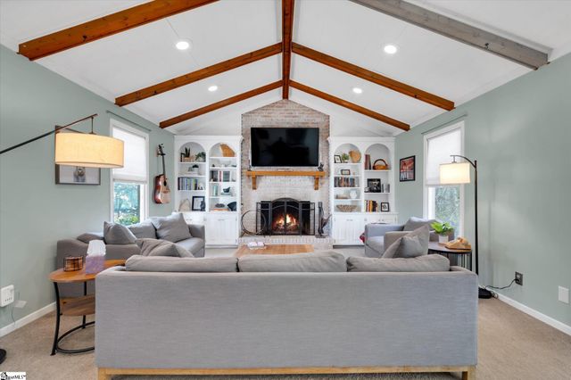 124 Bendingwood Circle, Taylors, SC 29687