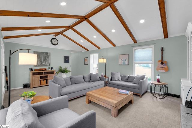 124 Bendingwood Circle, Taylors, SC 29687