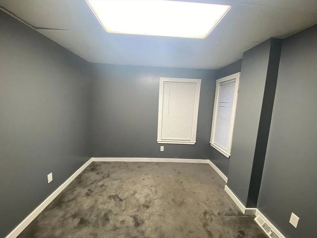 60 Tremont St, Brockton, MA 02301