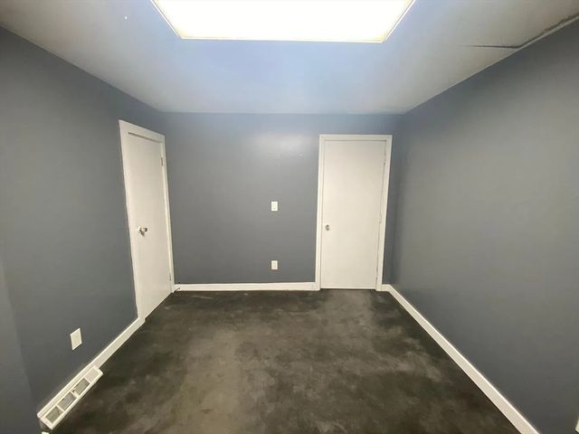 60 Tremont St, Brockton, MA 02301