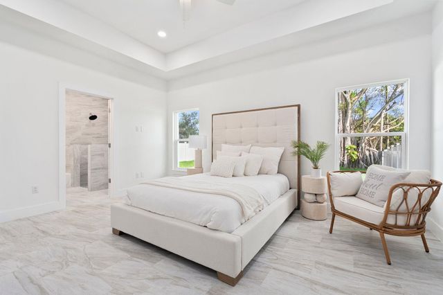 1004 SW 35th Street, Palm City, FL 34990