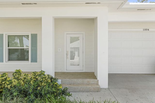 1004 SW 35th Street, Palm City, FL 34990