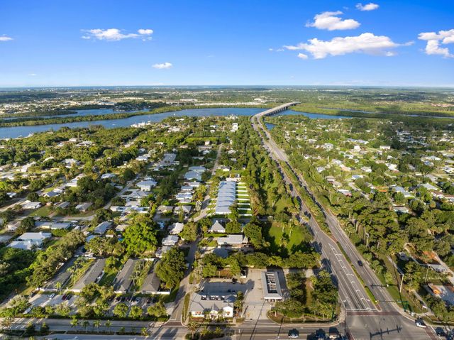 1004 SW 35th Street, Palm City, FL 34990