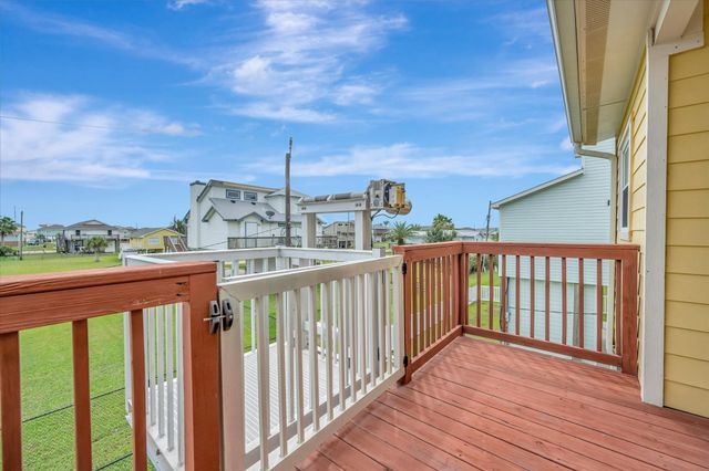 23111 Miramar Circle, Galveston, TX 77554