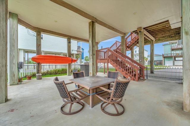 23111 Miramar Circle, Galveston, TX 77554