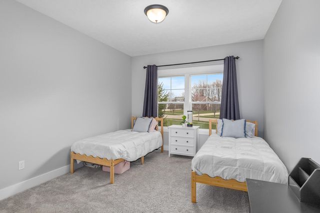 6317 Eaglewood Drive, Hudsonville, MI 49426