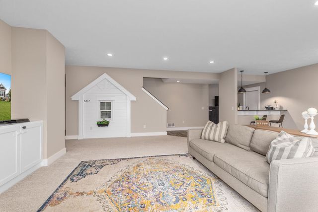 6317 Eaglewood Drive, Hudsonville, MI 49426
