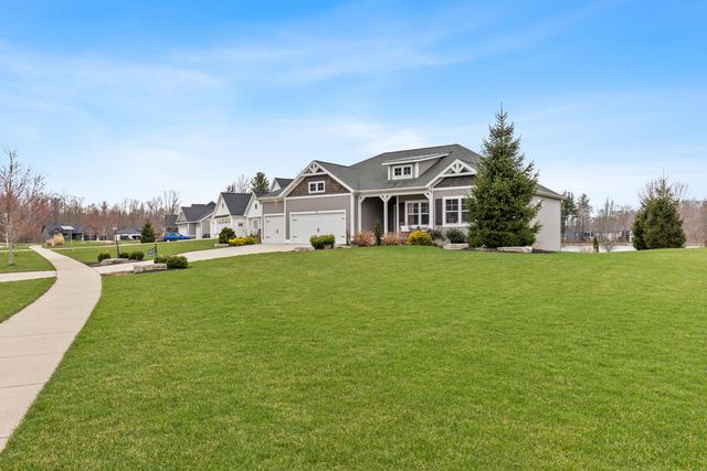 6317 Eaglewood Drive, Hudsonville, MI 49426