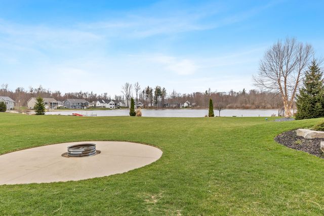 6317 Eaglewood Drive, Hudsonville, MI 49426