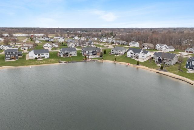 6317 Eaglewood Drive, Hudsonville, MI 49426
