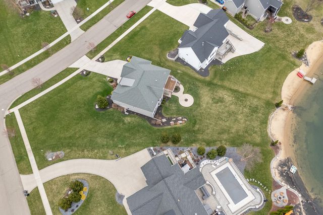 6317 Eaglewood Drive, Hudsonville, MI 49426