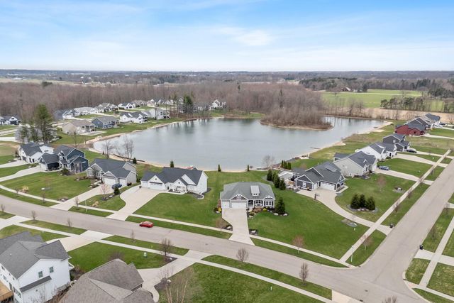 6317 Eaglewood Drive, Hudsonville, MI 49426
