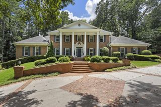 1120 Heards Ferry NW Road, Sandy Springs, GA 30328