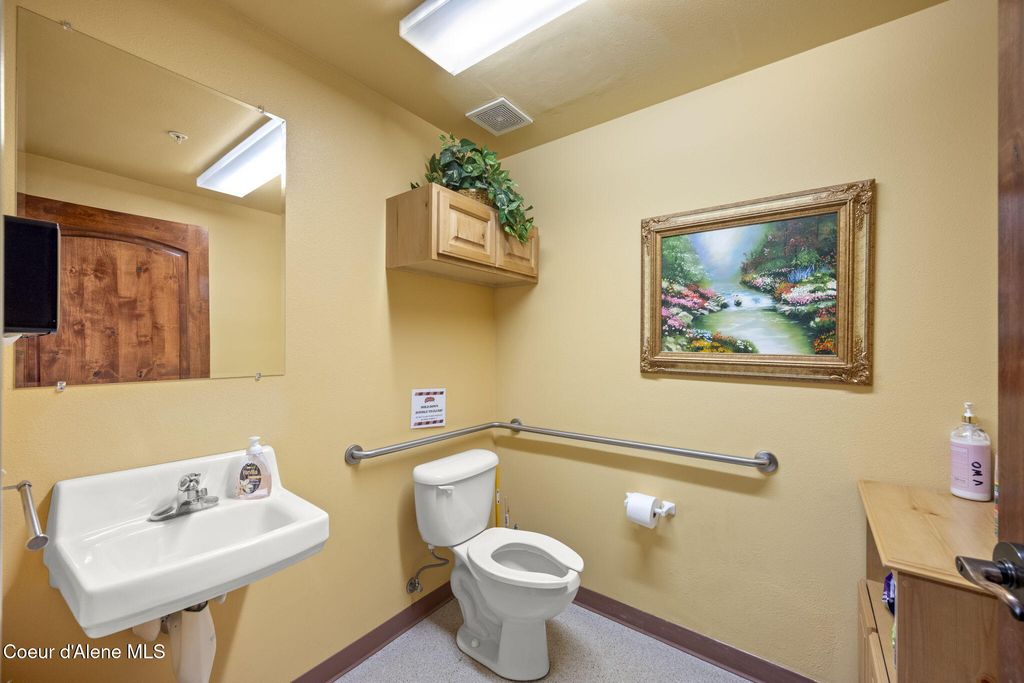 8052 Main St, Rathdrum, ID 83858 photo 12