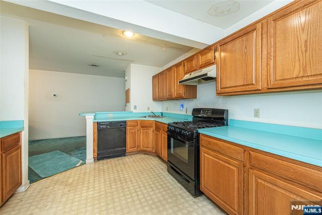 20 Collura Lane K087, Clifton, NJ 07012