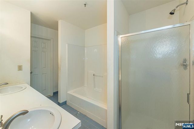 20 Collura Lane K087, Clifton, NJ 07012