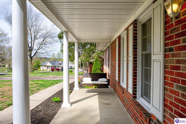 210 Alexander Drive, Elizabethtown, KY 42701