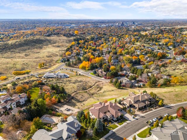 2577 E Varco Via Ct, Boise, ID 83712