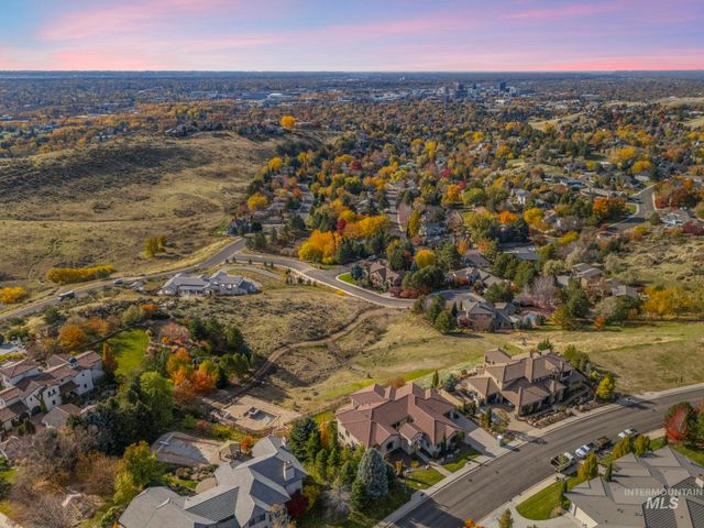 2577 E Varco Via Ct, Boise, ID 83712