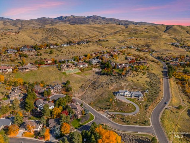 2577 E Varco Via Ct, Boise, ID 83712