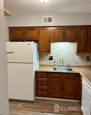 604 Wellington Place, Aberdeen, NJ 07747