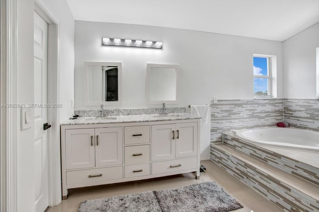 3432 SW 49th Street, Hollywood, FL 33312