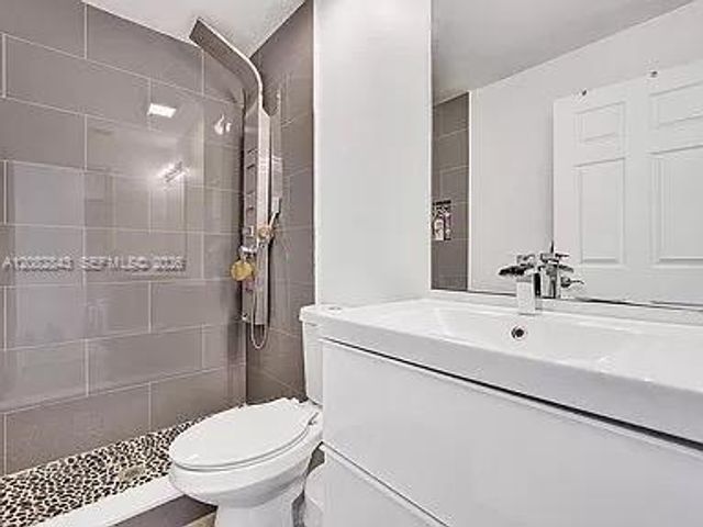 3432 SW 49th Street, Hollywood, FL 33312