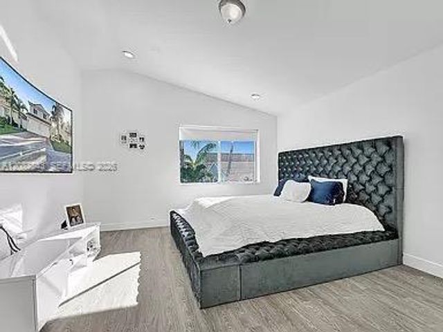 3432 SW 49th Street, Hollywood, FL 33312