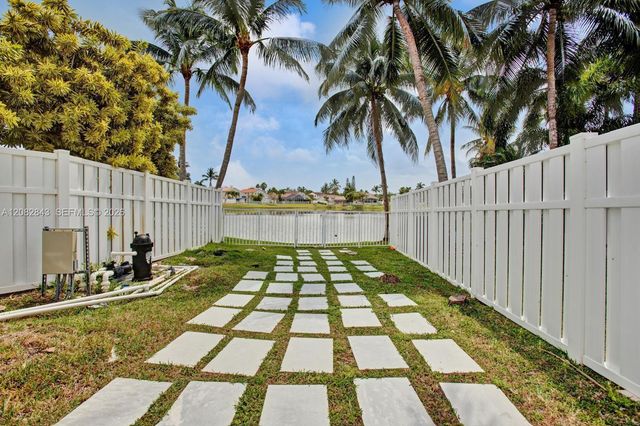 3432 SW 49th Street, Hollywood, FL 33312