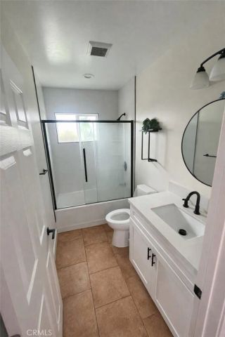 2011 8th, San Fernando, CA 91340