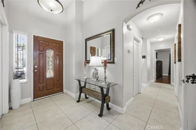 9910 Pyramid Peak Drive, Bakersfield, CA 93311