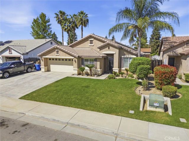 9910 Pyramid Peak Drive, Bakersfield, CA 93311