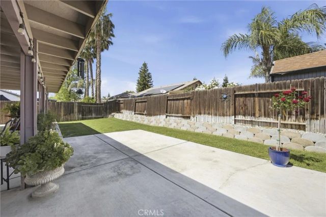 9910 Pyramid Peak Drive, Bakersfield, CA 93311