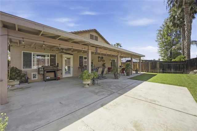 9910 Pyramid Peak Drive, Bakersfield, CA 93311