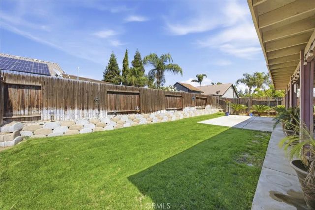 9910 Pyramid Peak Drive, Bakersfield, CA 93311