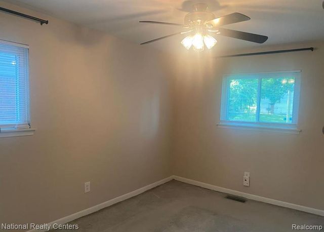 25507 Norfolk Street, Dearborn Heights, MI 48125