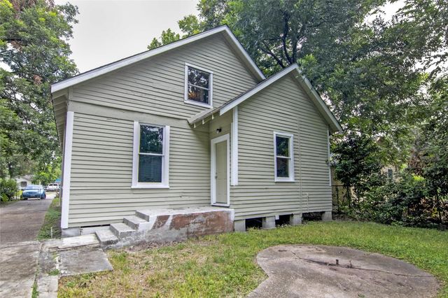 3220 Melbourne Street, Houston, TX 77026