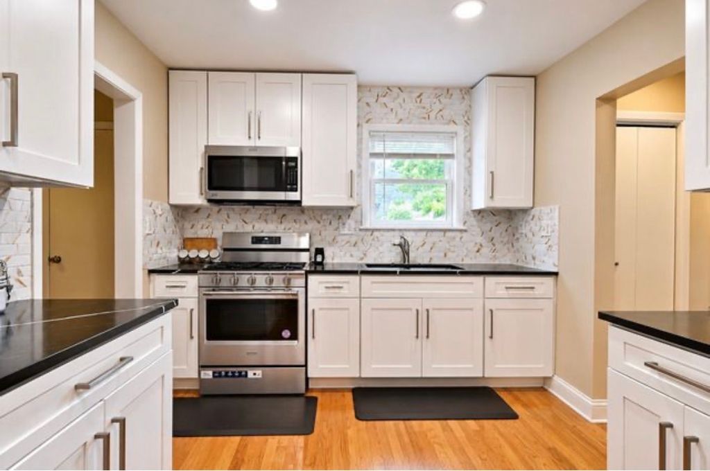 1S155 Euclid Avenue, Oakbrook Terrace, IL 60181 — photo 5