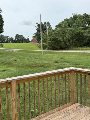 1751 Union Camp Rd, Lafayette, TN 37083