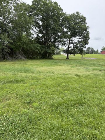 1751 Union Camp Rd, Lafayette, TN 37083