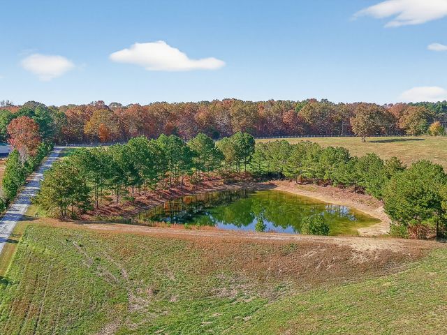 129 Leland Rd, Summertown, TN 38483