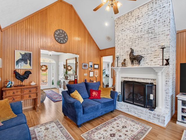 129 Leland Rd, Summertown, TN 38483