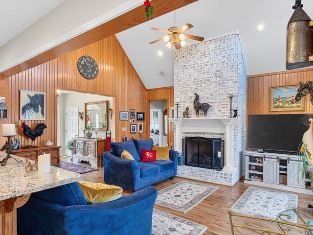 129 Leland Rd, Summertown, TN 38483