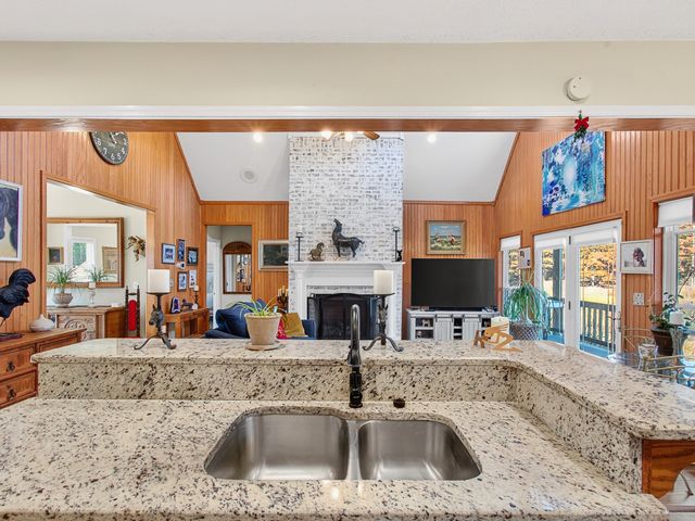 129 Leland Rd, Summertown, TN 38483