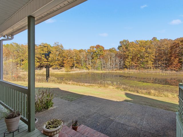 129 Leland Rd, Summertown, TN 38483