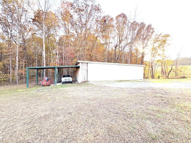 129 Leland Rd, Summertown, TN 38483