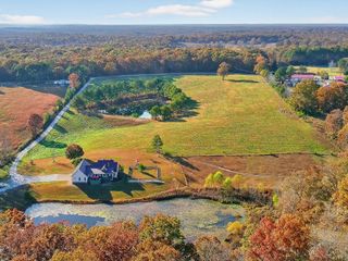 129 Leland Rd, Summertown, TN 38483