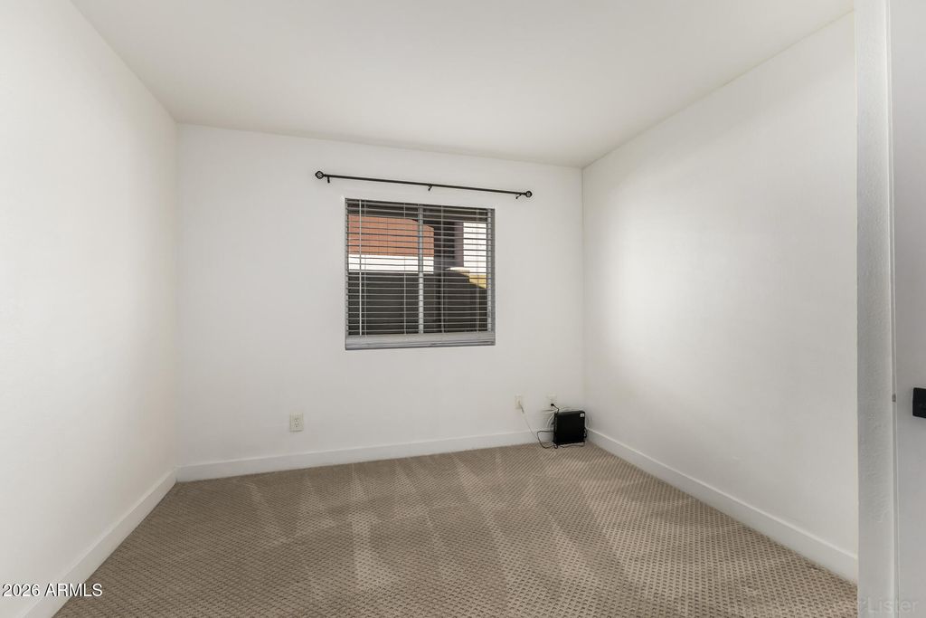 Image 22 of property listing at 4237 W HARTFORD Avenue, Glendale, AZ 85308