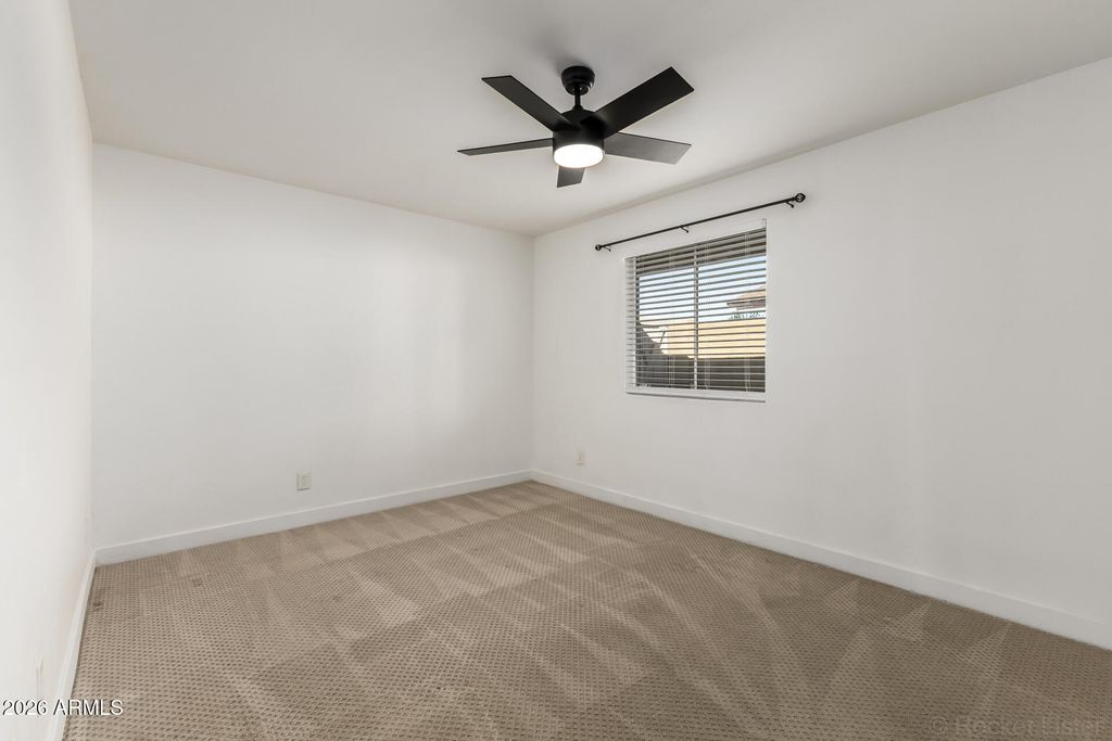 Image 24 of property listing at 4237 W HARTFORD Avenue, Glendale, AZ 85308