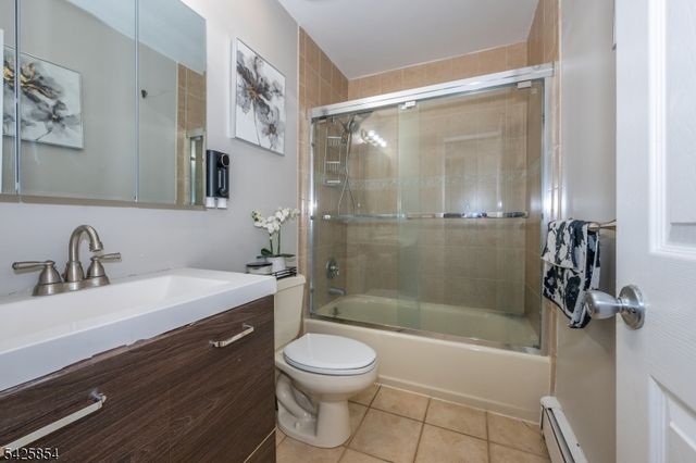 44 Fordham Trl, Hopatcong Boro, NJ 07843